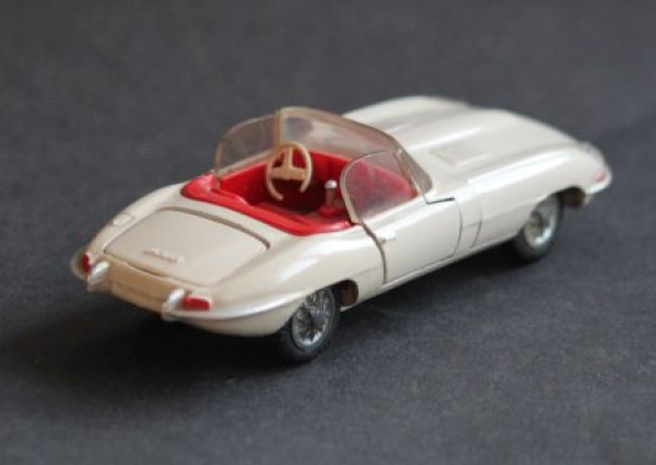 Tekno Jaguar E-Type Convertible 1965 DieCast Model (1345)